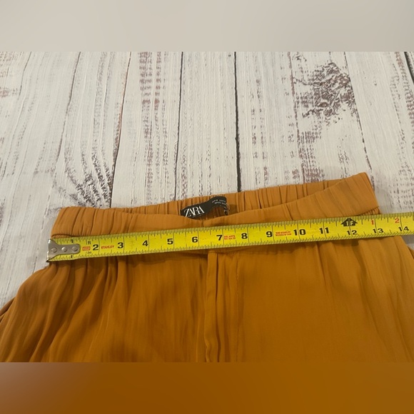 Zara Women’s Mustard Gold Satin Effect Cargo Pants Elastic Waist Size Small - Picture 2 of 9
